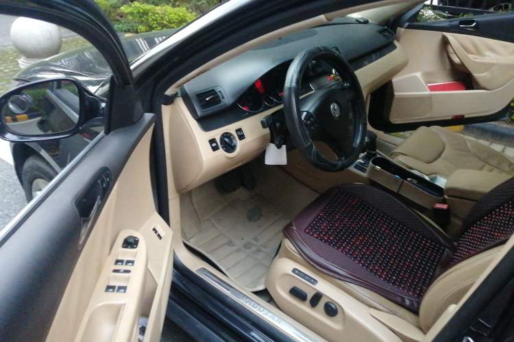 Used Volkswagen Magotan 2007 1.8 TSI Automatic Comfort Model Driver Seat