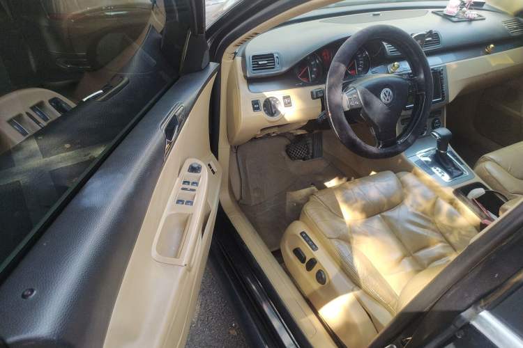 Used Volkswagen Magotan 2007 1.8 TSI Automatic Comfort Model Driver Seat