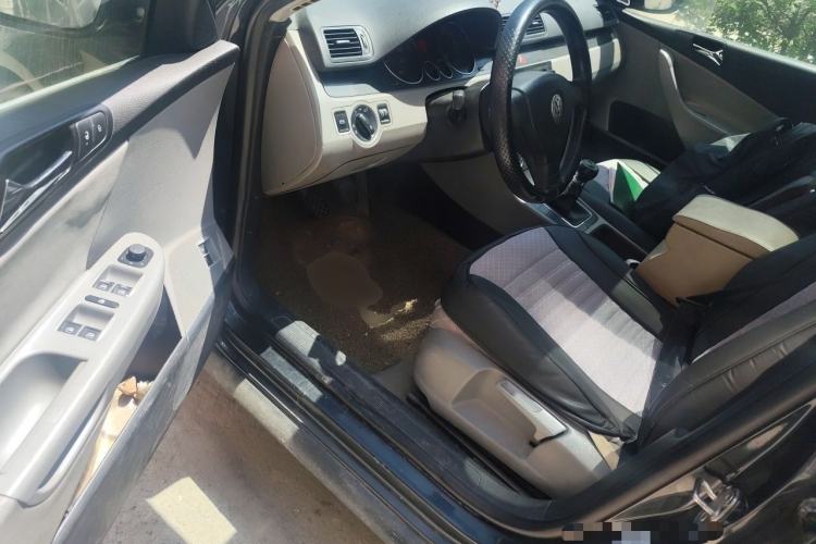 Used Volkswagen Magotan 2007 1.8 TSI Manual Tech Model Driver Seat