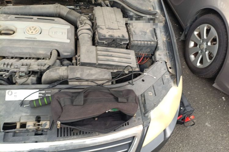 Used Volkswagen Magotan 2007 1.8 TSI Automatic Comfort Model Engine Bay Left