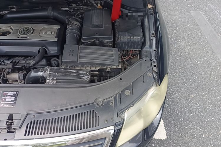 Used Volkswagen Magotan 2007 1.8 TSI Automatic Comfort Model Engine Bay Left