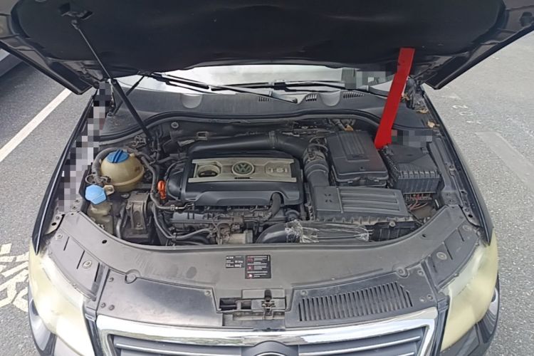 Used Volkswagen Magotan 2007 1.8 TSI Automatic Comfort Model Engine Bay