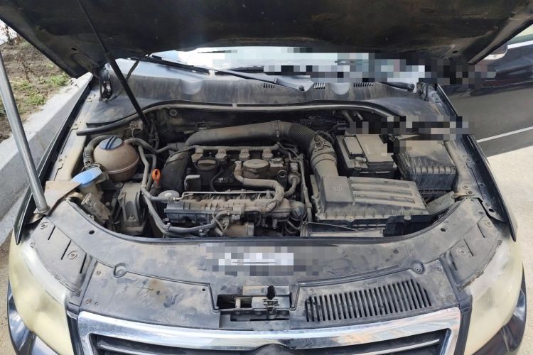 Used Volkswagen Magotan 2007 1.8 TSI Manual Tech Model Engine Bay