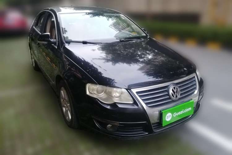 Used Volkswagen Magotan 2007 1.8 TSI Automatic Comfort Model Front Right 45 Deg