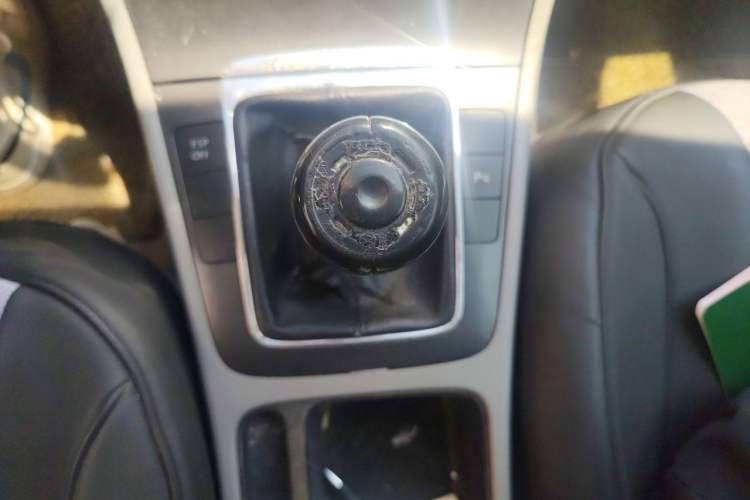 Used Volkswagen Magotan 2007 1.8 TSI Manual Tech Model Gear Lever