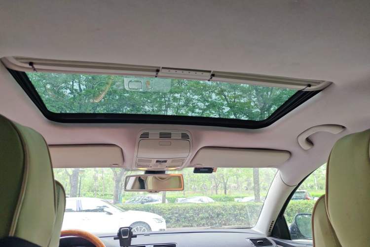 Used Volkswagen Magotan 2007 3.2 Luxury Model Headliner