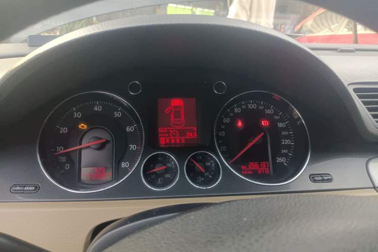 Used Volkswagen Magotan 2007 1.8 TSI Automatic Comfort Model Instrument Cluster