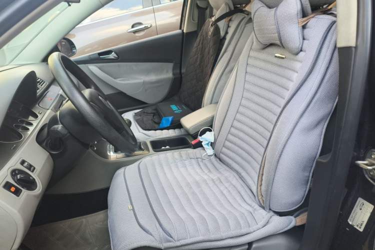 Used Volkswagen Magotan 2007 2.0 Manual Standard Edition Left Front Seat