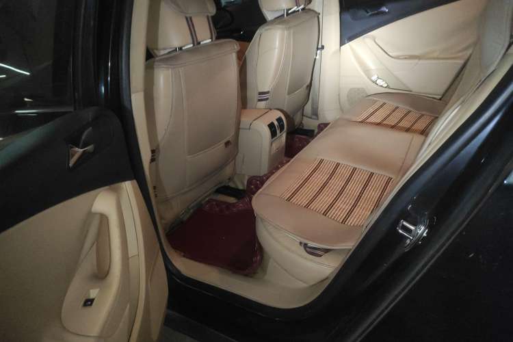 Used Volkswagen Magotan 2007 1.8 TSI Automatic Comfort Model Left Rear Seat