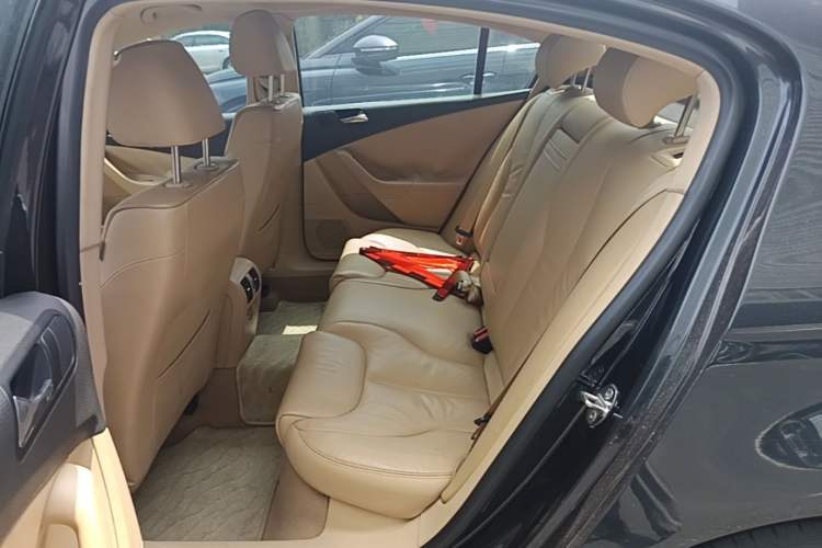 Used Volkswagen Magotan 2007 1.8 TSI Automatic Comfort Model Left Rear Seat