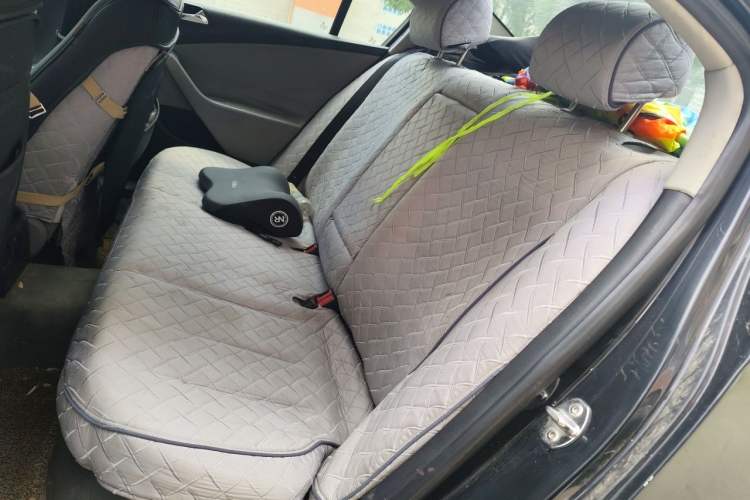 Used Volkswagen Magotan 2007 1.8 TSI Manual Tech Model Left Rear Seat