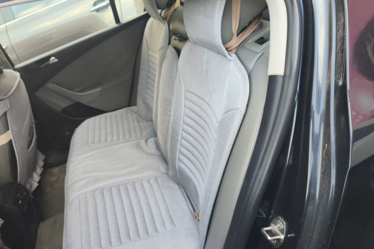 Used Volkswagen Magotan 2007 2.0 Manual Standard Edition Left Rear Seat