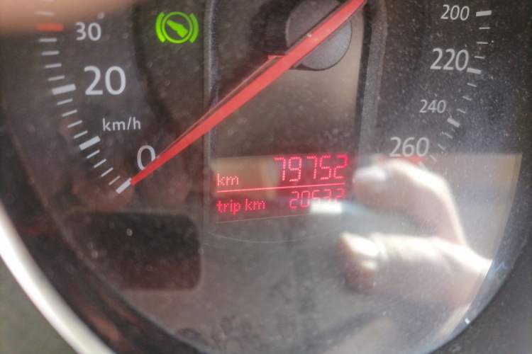 Used Volkswagen Magotan 2007 1.8 TSI Automatic Comfort Model Odometer Close Up