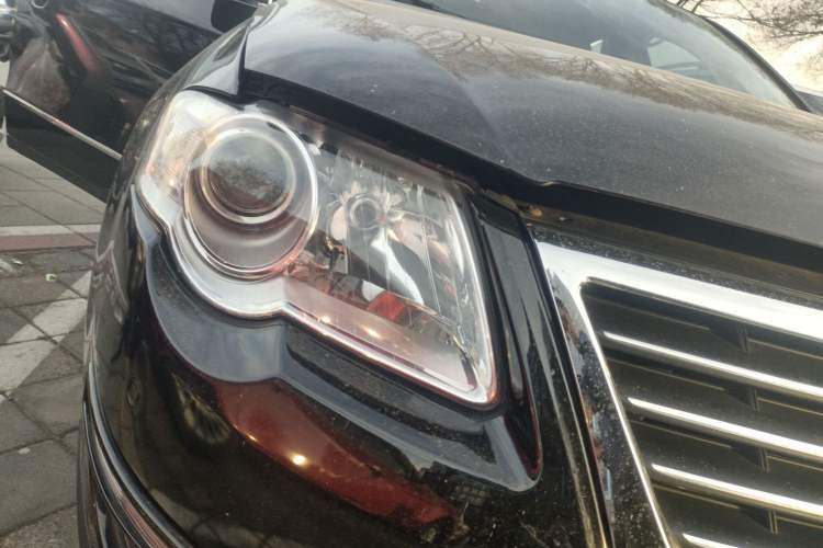 Used Volkswagen Magotan 2007 1.8 TSI Automatic Comfort Model Right Front Headlight