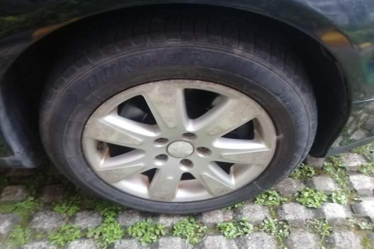 Used Volkswagen Magotan 2007 1.8 TSI Automatic Comfort Model Right Front Wheel Hub