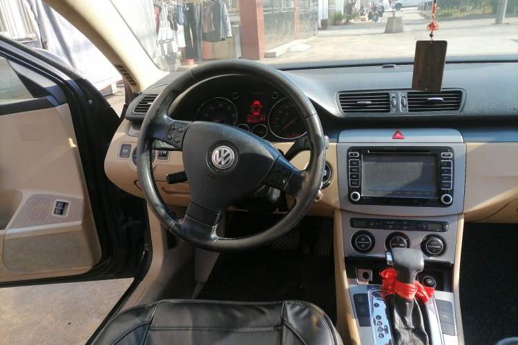Used Volkswagen Magotan 2007 1.8 TSI Automatic Comfort Model Steering Wheel