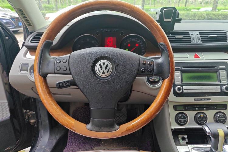 Used Volkswagen Magotan 2007 3.2 Luxury Model Steering Wheel