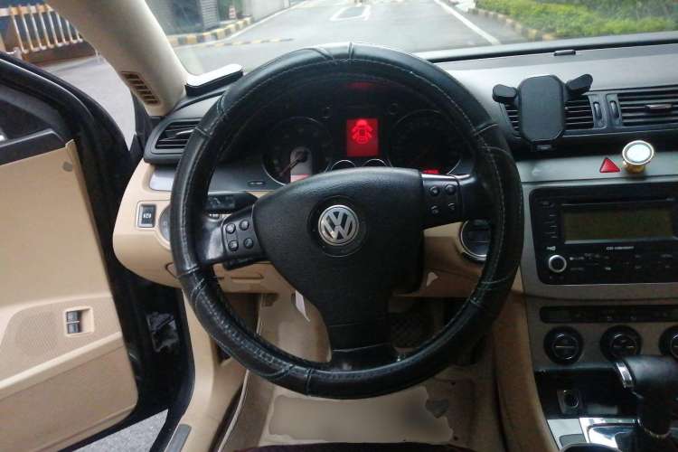 Used Volkswagen Magotan 2007 1.8 TSI Automatic Comfort Model Steering Wheel