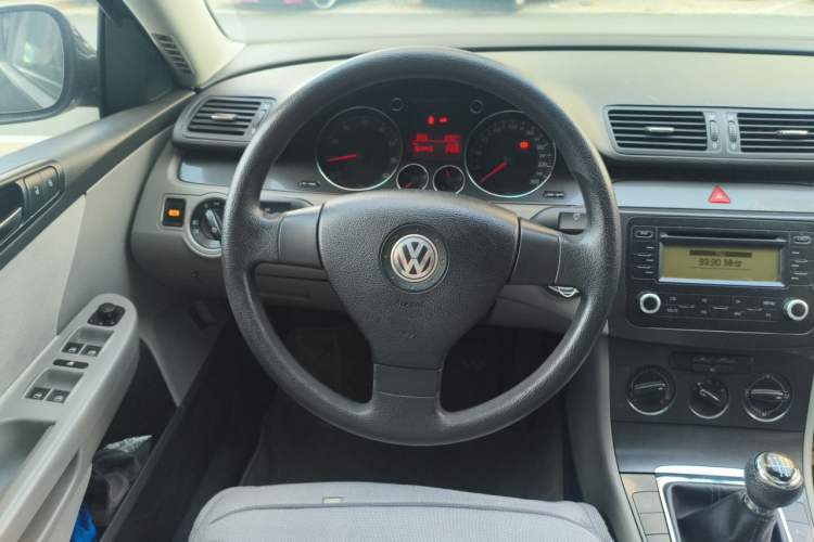 Used Volkswagen Magotan 2007 2.0 Manual Standard Edition Steering Wheel