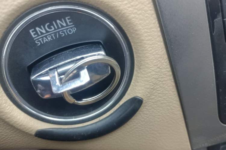 Used Volkswagen Magotan 2007 1.8 TSI Automatic Comfort Model Vehicle Key