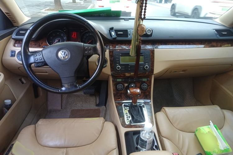 Used Volkswagen Magotan 2007 1.8 TSI Automatic Comfort Model Center Console