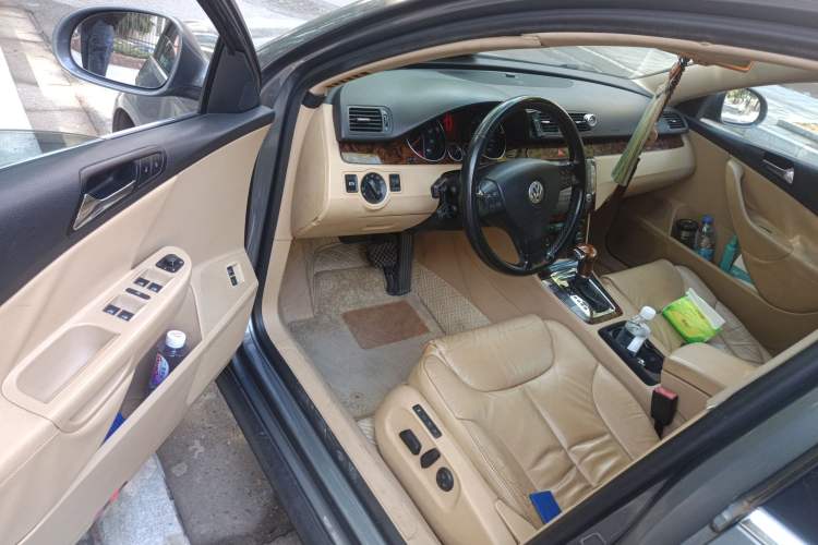Used Volkswagen Magotan 2007 1.8 TSI Automatic Comfort Model Driver Seat