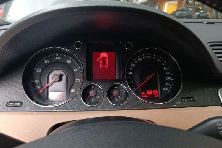 Used Volkswagen Magotan 2007 1.8 TSI Automatic Comfort Model Instrument Cluster