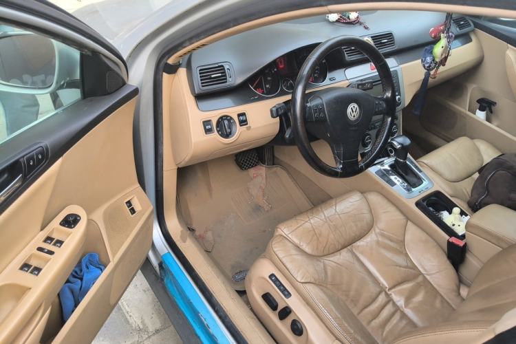 Used Volkswagen Magotan 2007 1.8 TSI Automatic Comfort Model Driver Seat