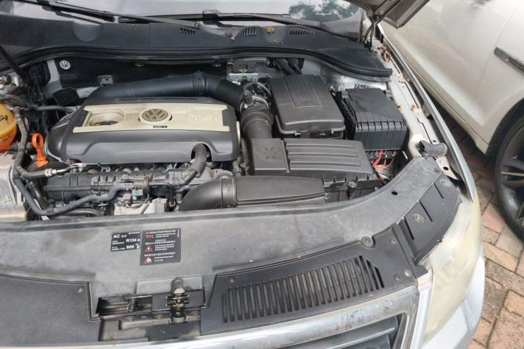 Used Volkswagen Magotan 2007 1.8 TSI Automatic Comfort Model Engine Bay Left