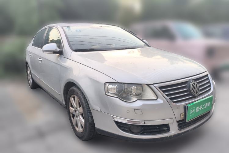 Used Volkswagen Magotan 2007 1.8 TSI Automatic Comfort Model Front Right 45 Deg