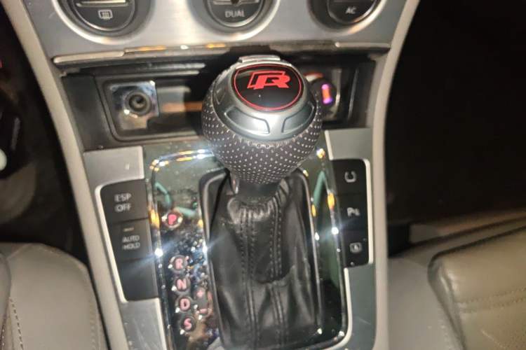 Used Volkswagen Magotan 2007 3.2 Luxury Model Gear Lever