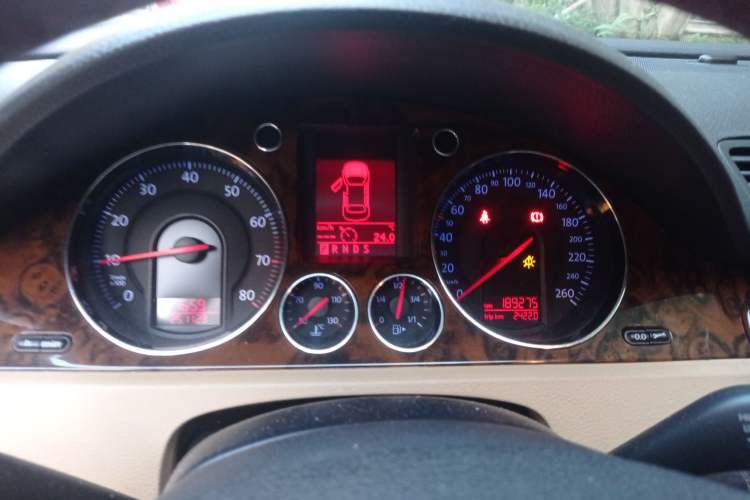 Used Volkswagen Magotan 2007 1.8 TSI Automatic Comfort Model Instrument Cluster