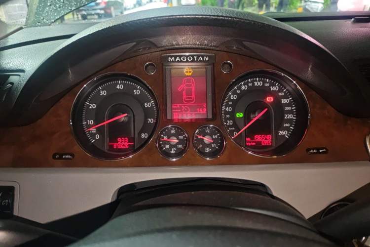 Used Volkswagen Magotan 2007 3.2 Luxury Model Instrument Cluster