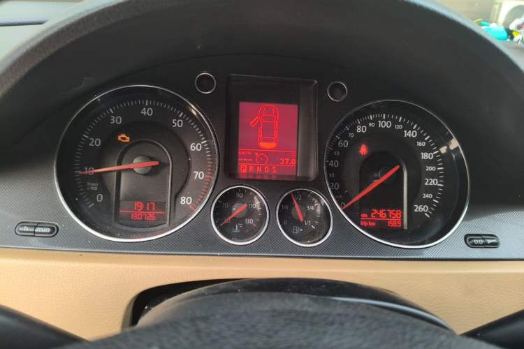 Used Volkswagen Magotan 2007 1.8 TSI Automatic Comfort Model Instrument Cluster