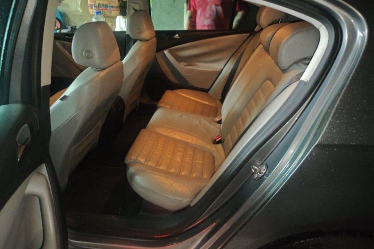 Used Volkswagen Magotan 2007 3.2 Luxury Model Left Rear Seat