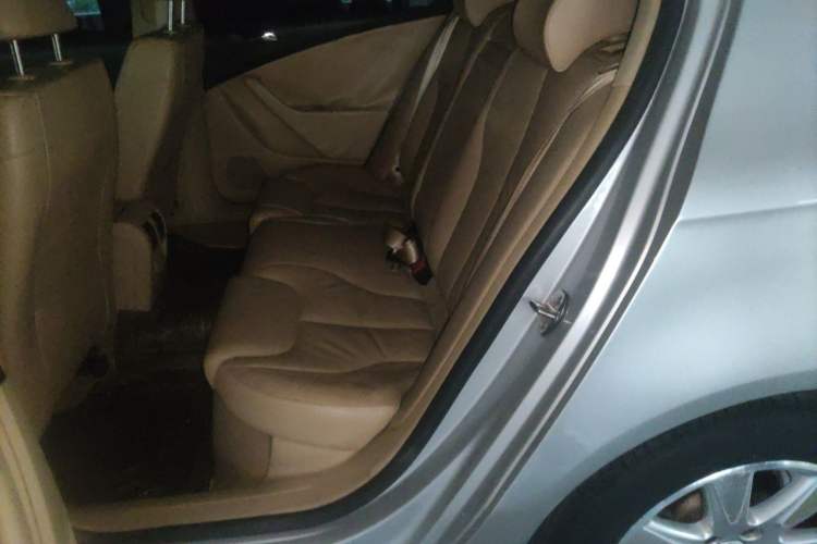 Used Volkswagen Magotan 2007 1.8 TSI Automatic Comfort Model Left Rear Seat