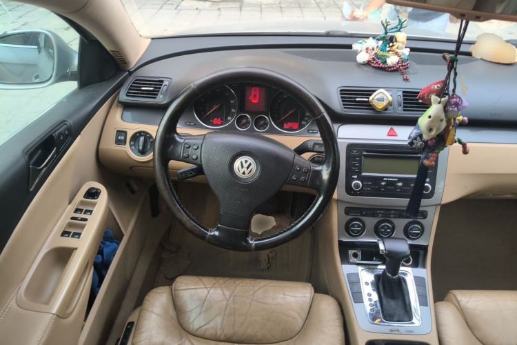 Used Volkswagen Magotan 2007 1.8 TSI Automatic Comfort Model Steering Wheel