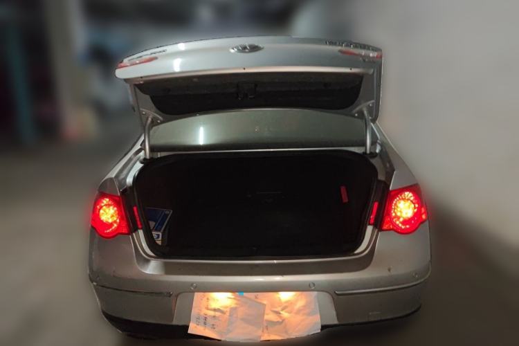 Used Volkswagen Magotan 2007 1.8 TSI Automatic Comfort Model Trunk