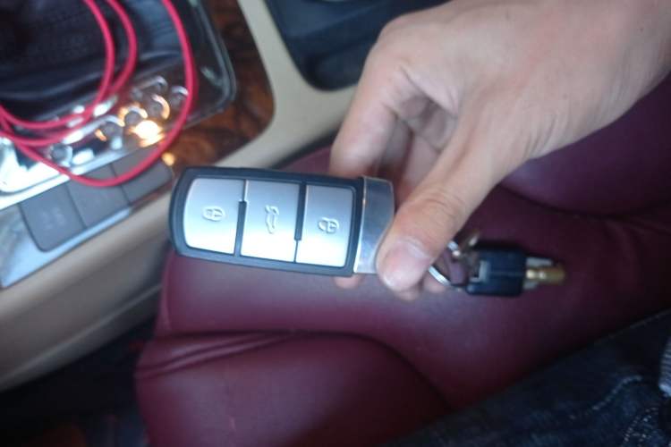 Used Volkswagen Magotan 2007 1.8 TSI Automatic Comfort Model Vehicle Key