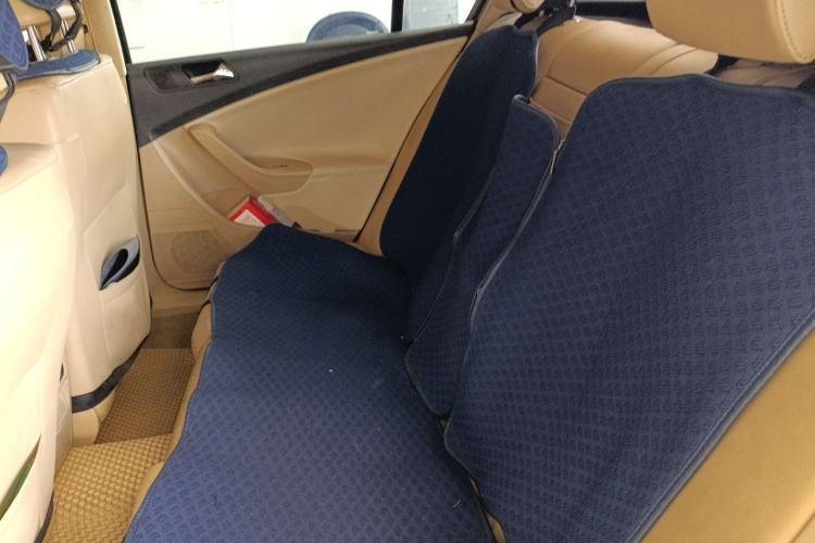 Used Volkswagen Magotan 2008 2.0 TSI Automatic Comfort Edition Left Rear Seat