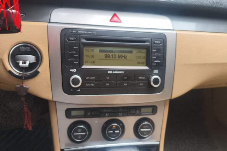 Used Volkswagen Magotan 2009 1.8 TSI DSG Comfort Edition Audio And AC Panel