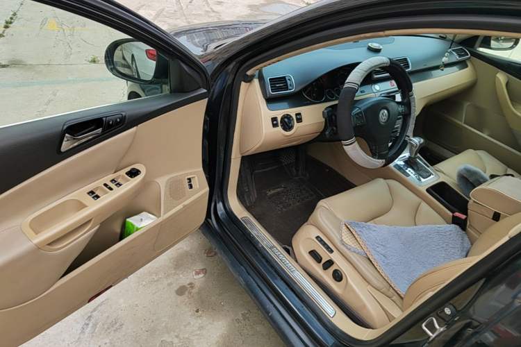 Used Volkswagen Magotan 2009 1.8 TSI DSG Luxury Edition Driver Seat