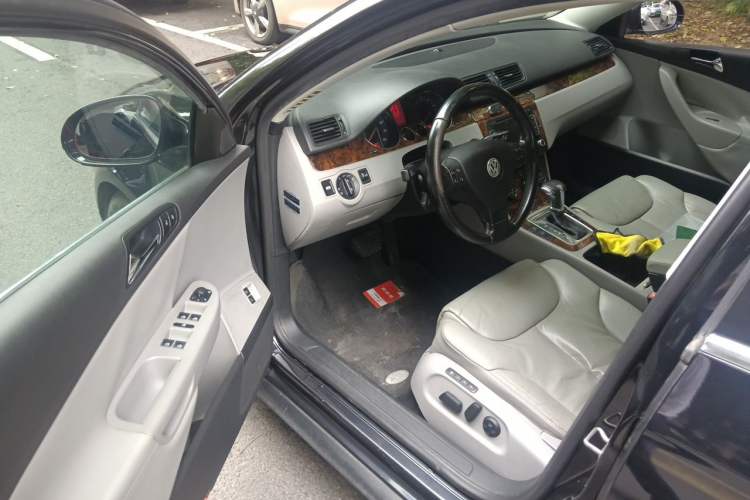 Used Volkswagen Magotan 2009 2.0 TSI DSG Comfort Edition Driver Seat