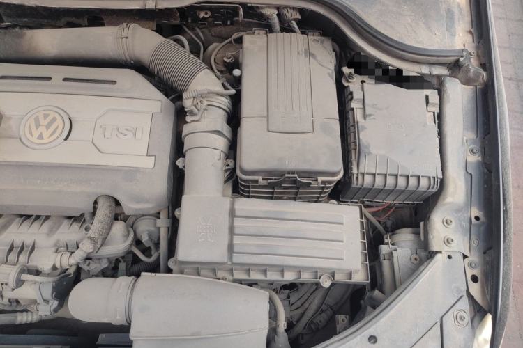 Used Volkswagen Magotan 2009 1.8 TSI DSG Luxury Edition Engine Bay Left