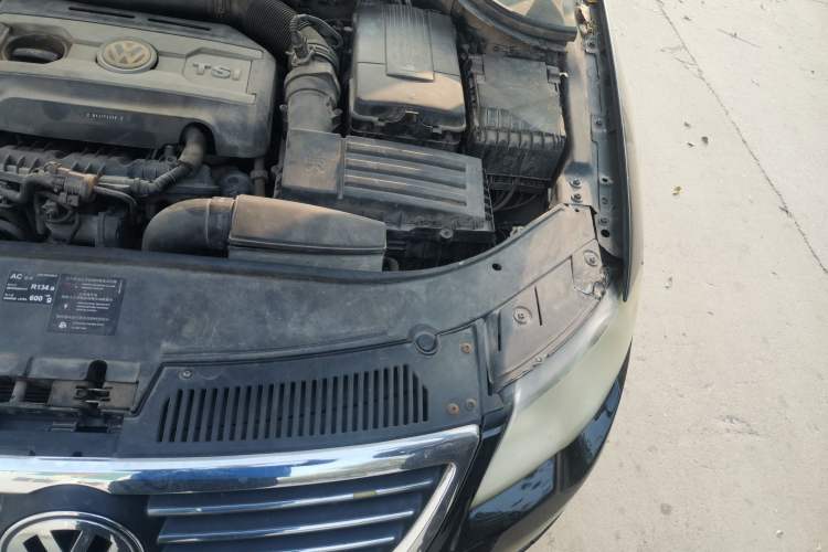 Used Volkswagen Magotan 2009 1.8 TSI DSG Comfort Edition Engine Bay Left