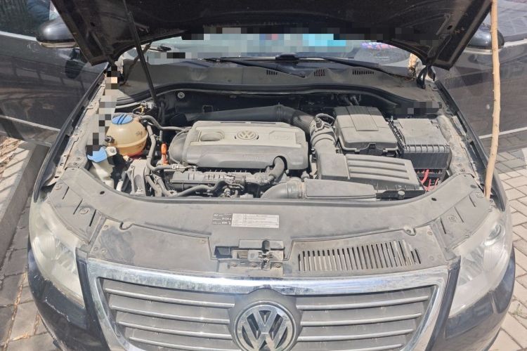 Used Volkswagen Magotan 2009 1.8 TSI DSG Comfort Edition Engine Bay