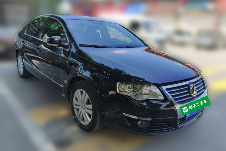 Used Volkswagen Magotan 2009 2.0 TSI DSG Luxury Version Front Right 45 Deg