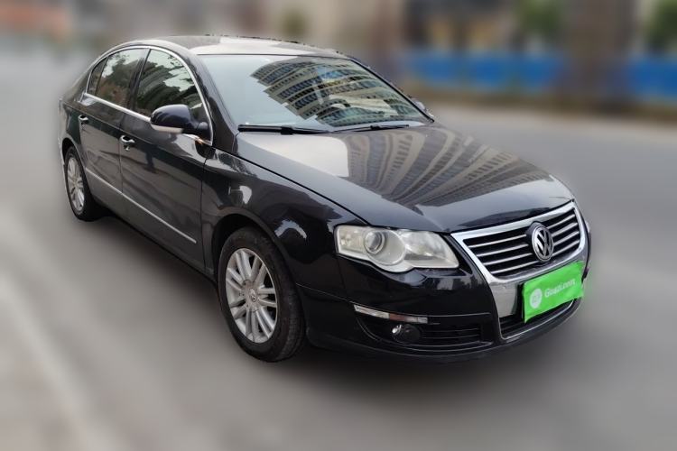 Used Volkswagen Magotan 2009 1.8 TSI DSG Comfort Edition Front Right 45 Deg