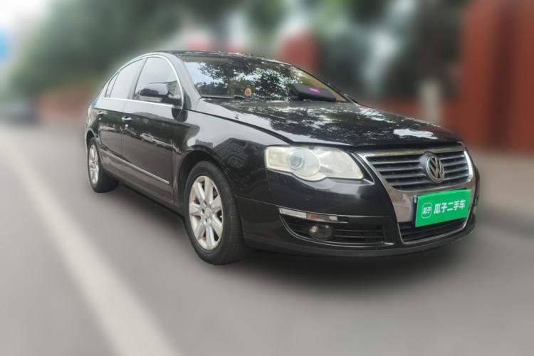 Used Volkswagen Magotan 2009 1.8 TSI DSG Comfort Edition Front Right 45 Deg