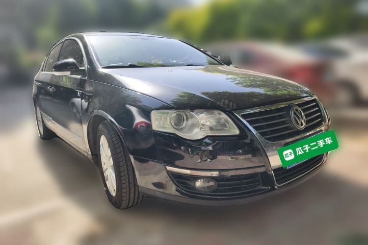 Used Volkswagen Magotan 2009 1.8 TSI DSG Comfort Edition Front Right 45 Deg